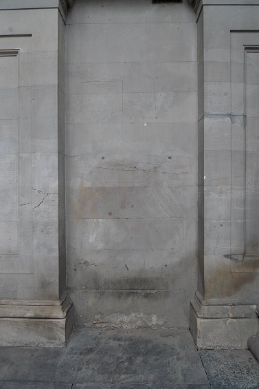 {short description of image}